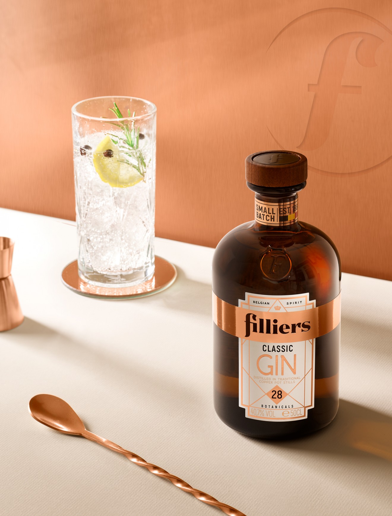 Quatre Mains package design - Filliers Gin packaging design