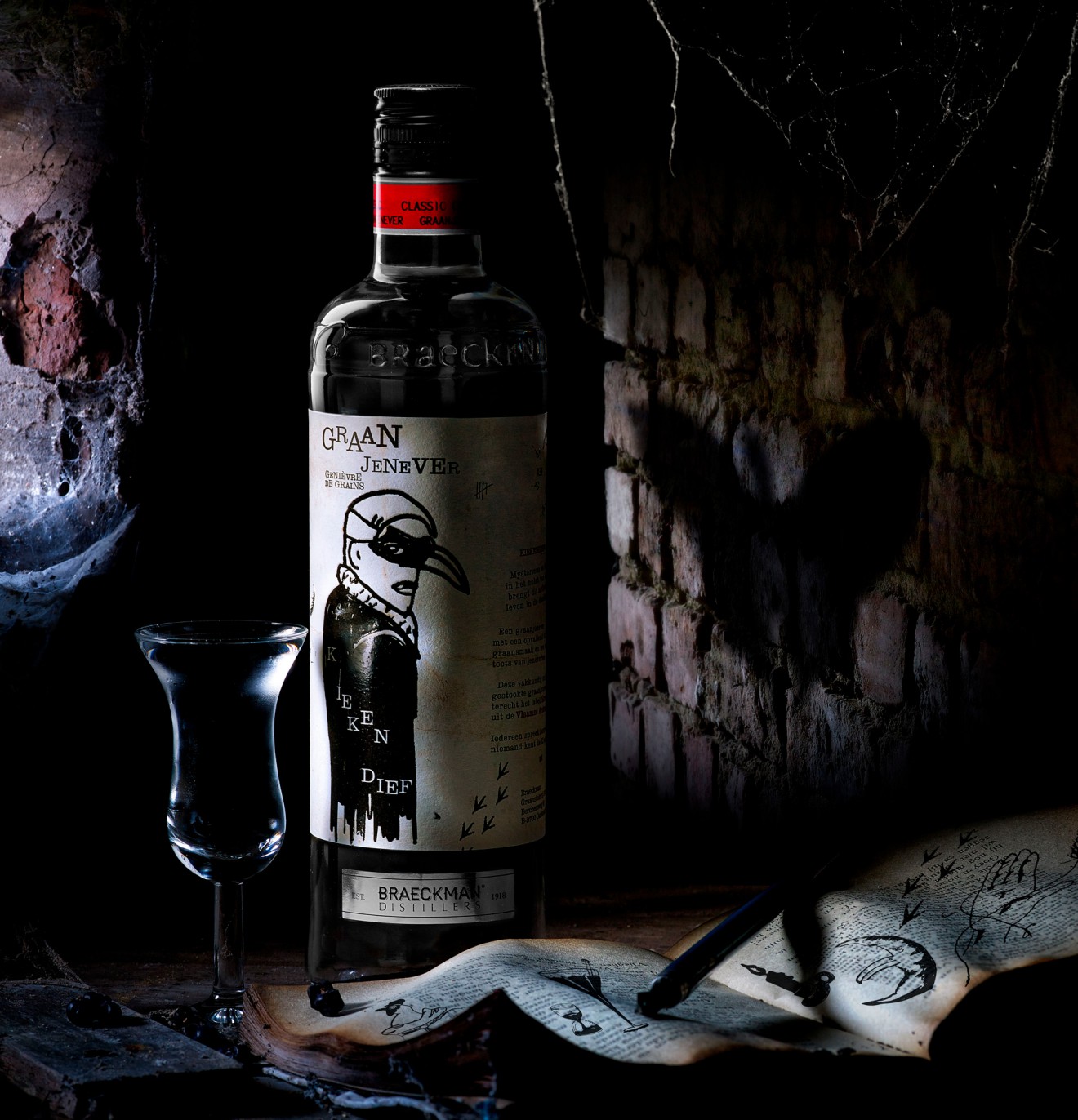 Quatre Mains package design - spooky, alcohol, drinks, branding