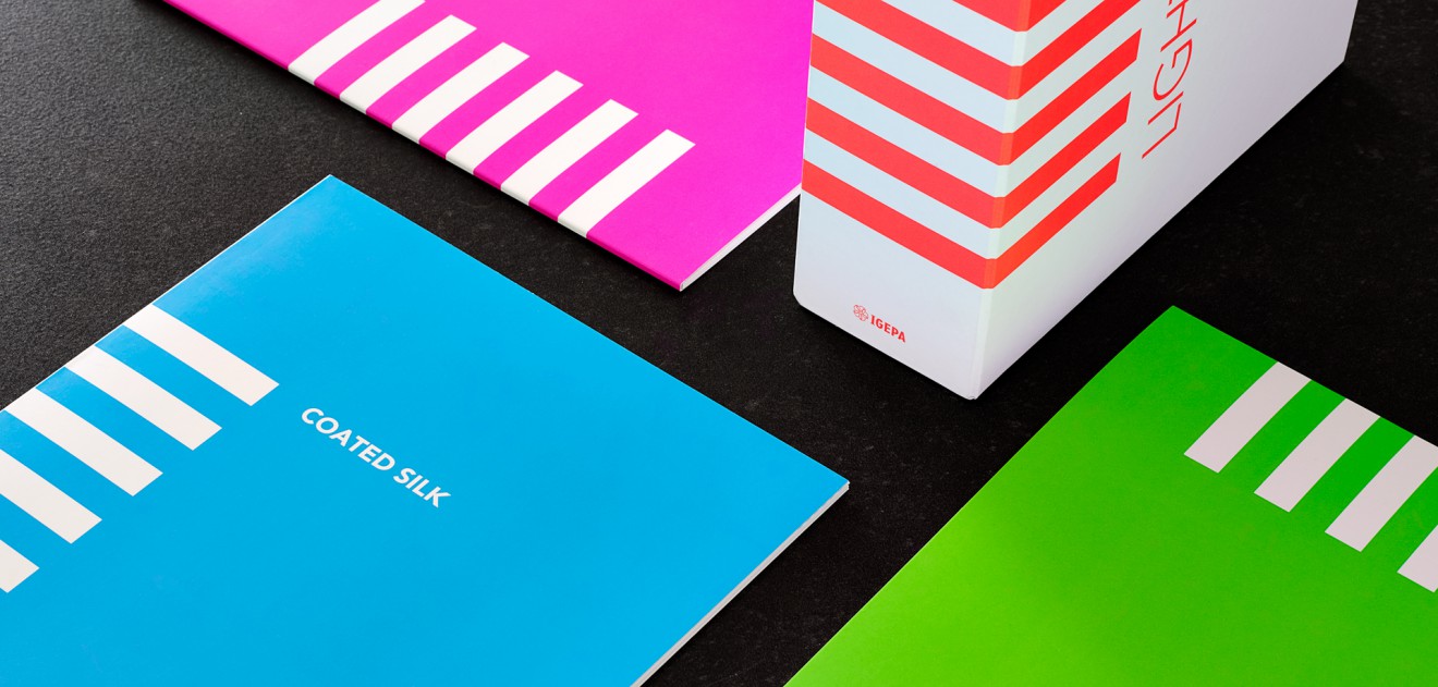 Quatre Mains package design - box, paper, fluo