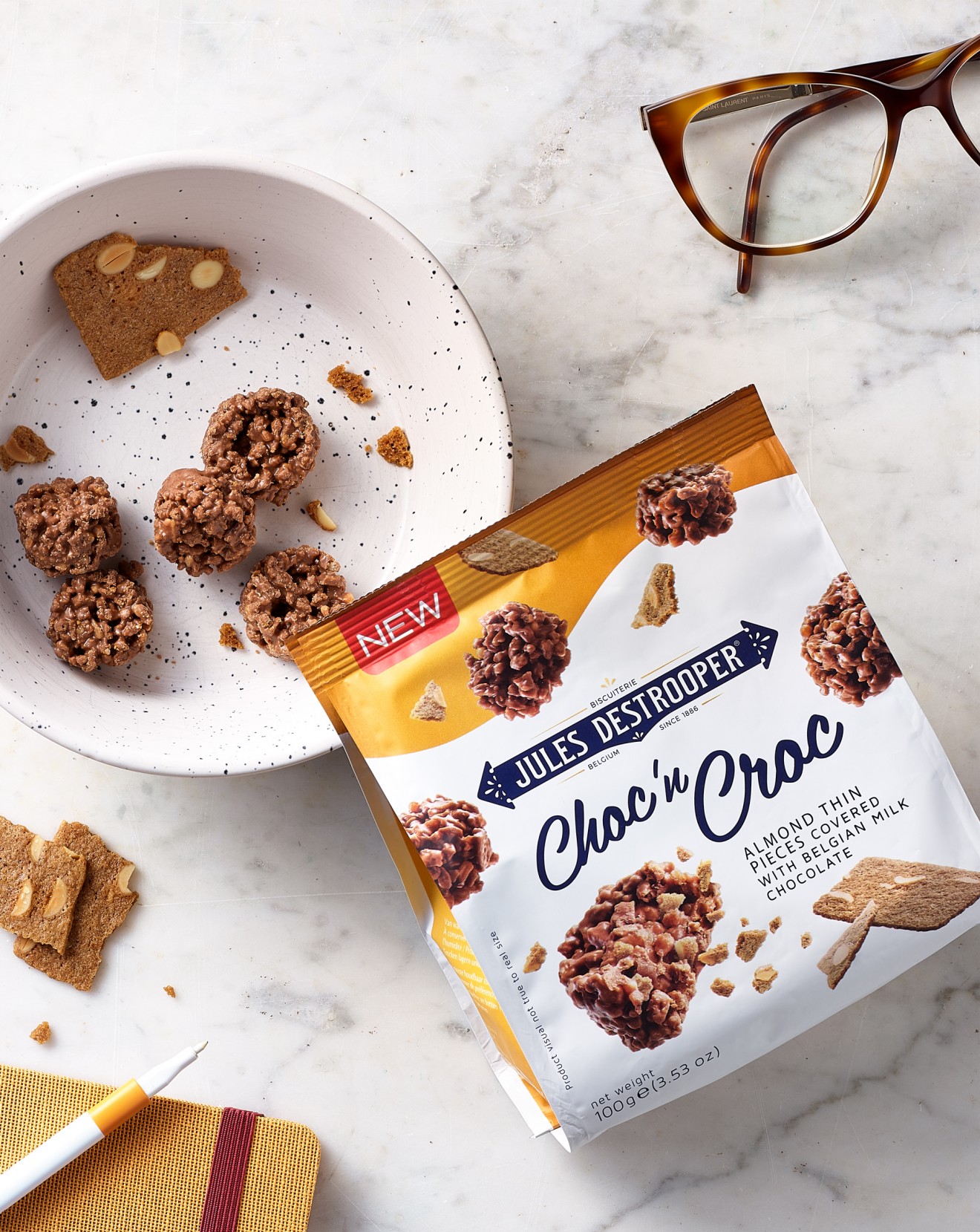 Quatre Mains package design - crumbs, snacks