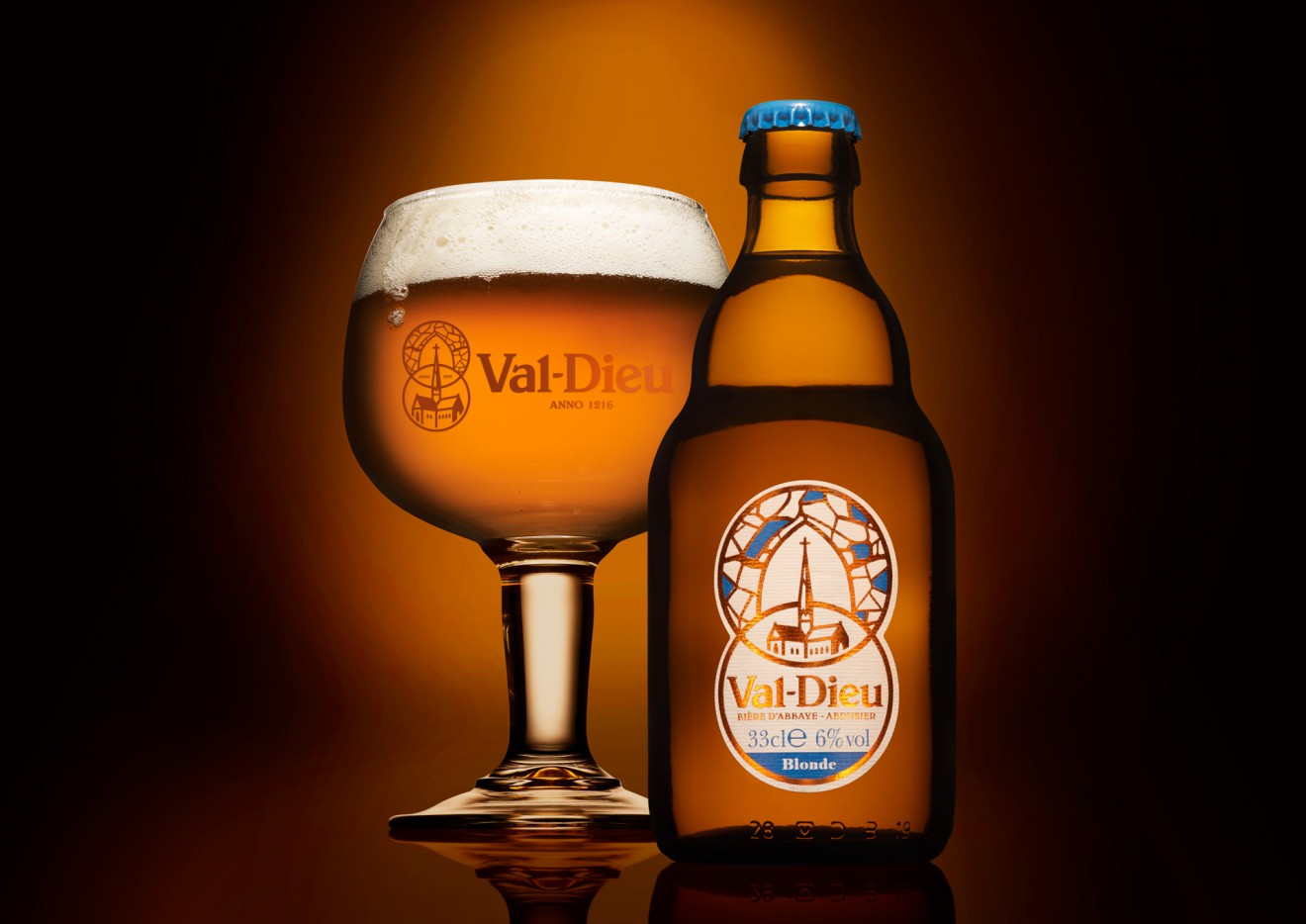 Quatre Mains package design - bier, glas, blonde, abdijbier, abbey, quatre mains