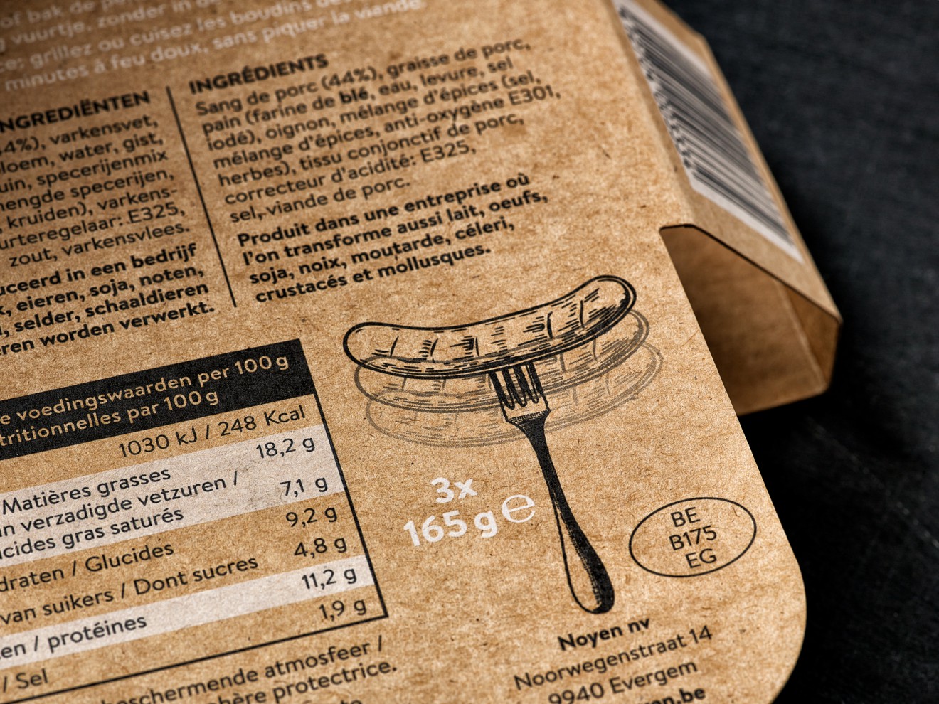 Quatre Mains package design - sleeve, papier, packaging, quatre mains
