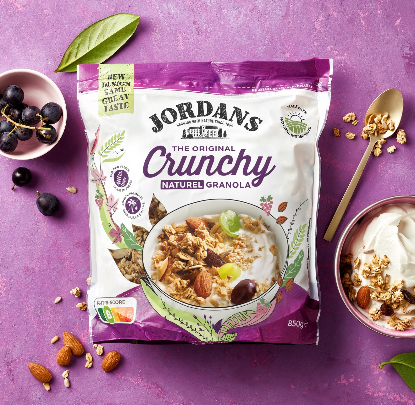 Quatre Mains package design - branding, natural, granola, grapes