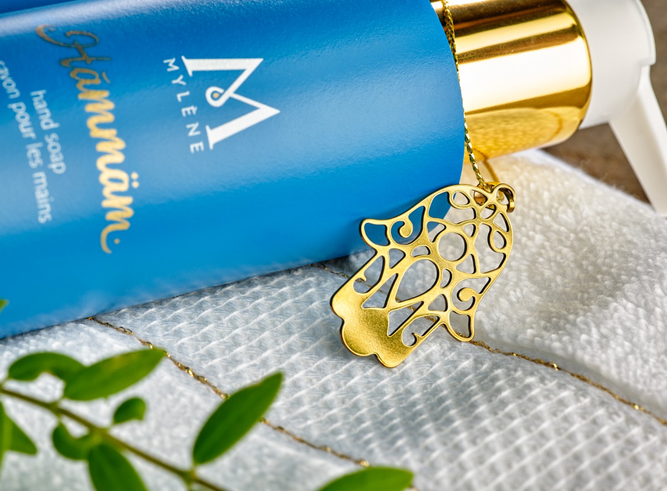 Quatre Mains package design - Quatre Mains, Branding and Packaging, Mylène, Hammam