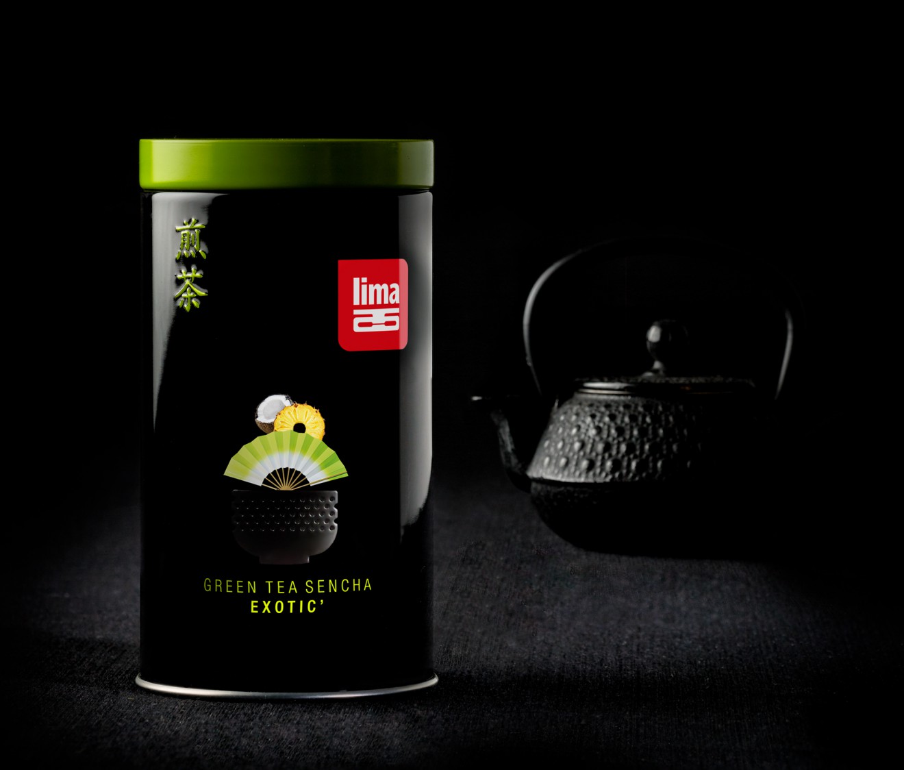 Quatre Mains package design - quatremains, matcha, tea ceremony