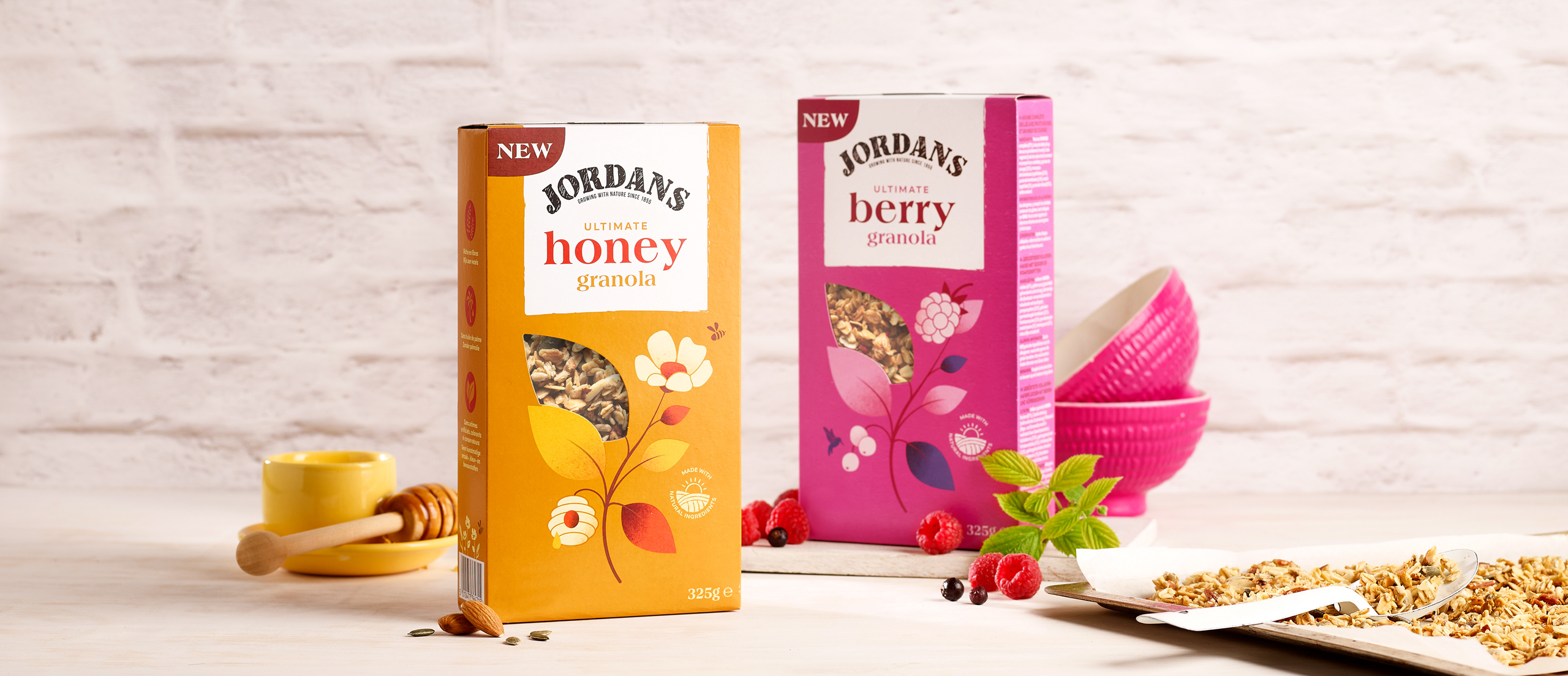 Quatre Mains package design - Package design Jordans Ultimate Granola packaging design